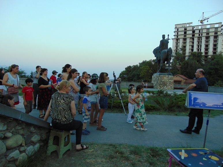 Ramaz Bluashvili venturing children's Astronomy Contest 